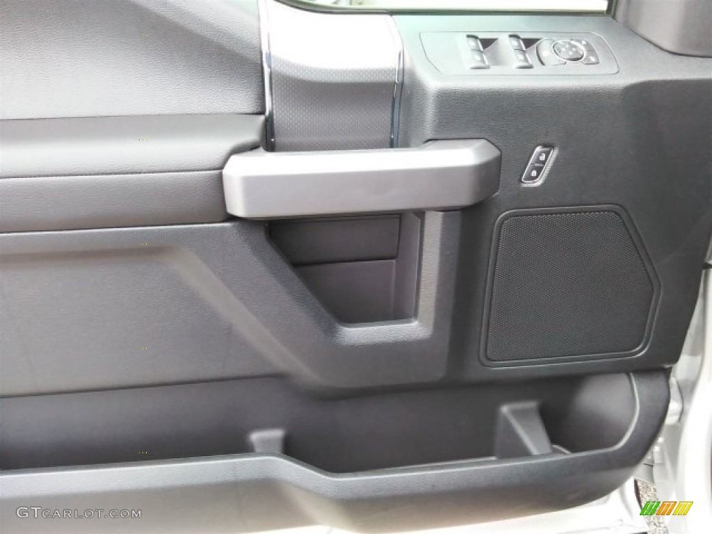 2016 F150 XLT SuperCrew - Ingot Silver / Black photo #25