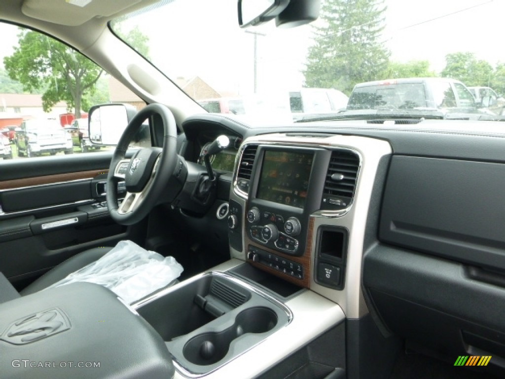 2016 2500 Laramie Crew Cab 4x4 - Granite Crystal Metallic / Black photo #12