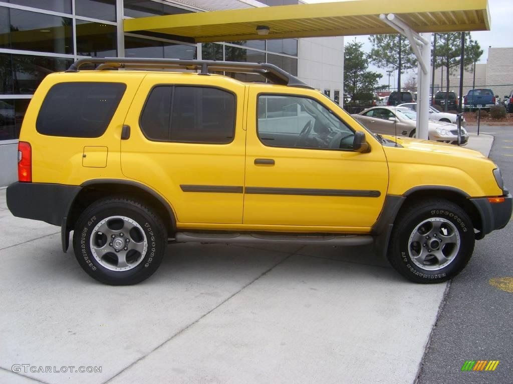 2004 Xterra SE 4x4 - Solar Yellow / Charcoal photo #7