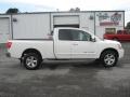 White - Titan SE King Cab 4x4 Photo No. 5