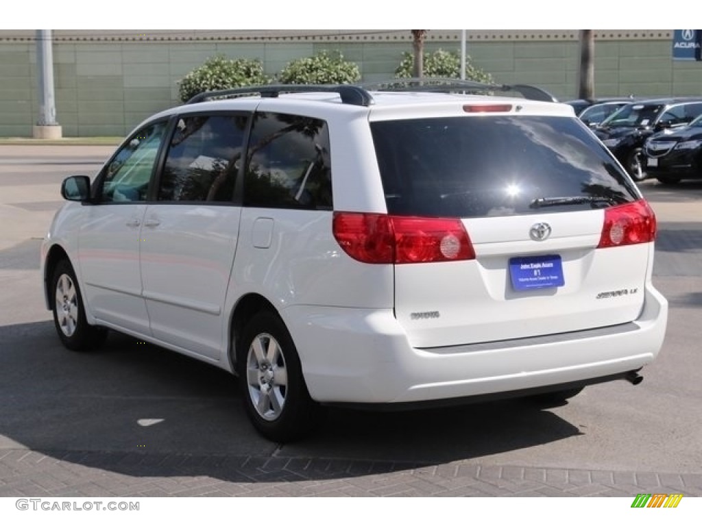 2008 Sienna LE - Natural White / Stone photo #5