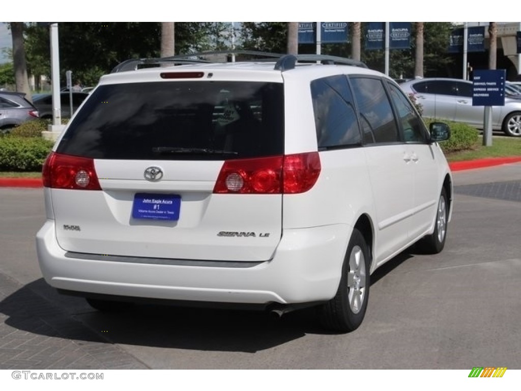 2008 Sienna LE - Natural White / Stone photo #7