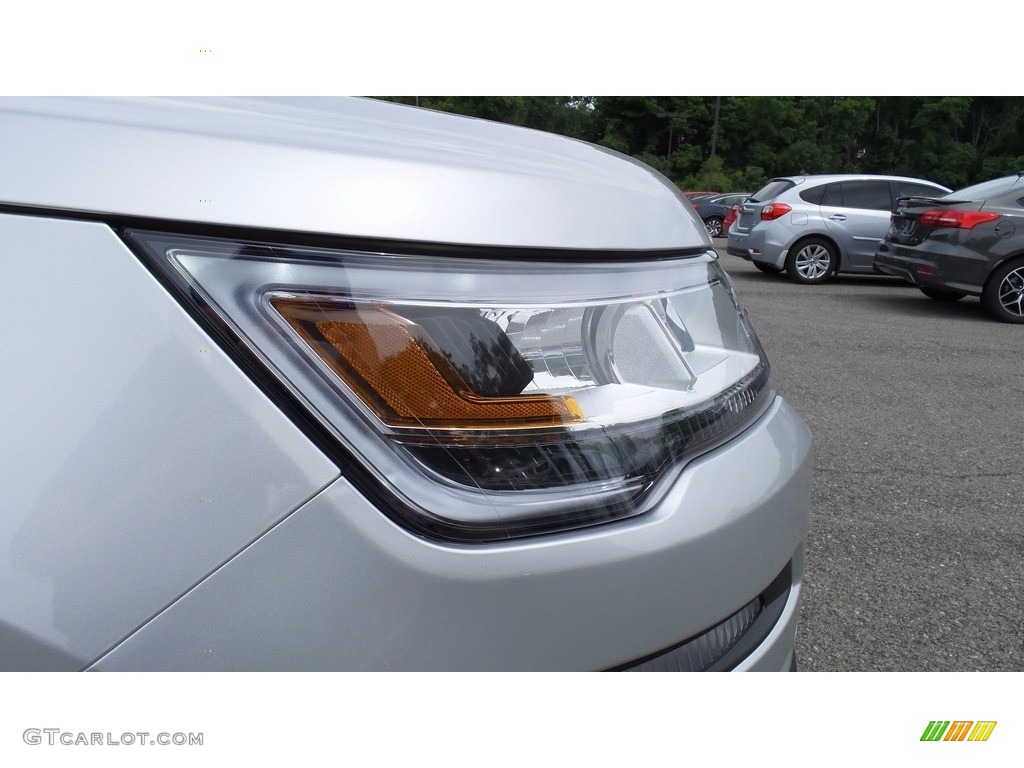 2016 Explorer XLT 4WD - Ingot Silver Metallic / Ebony Black photo #3