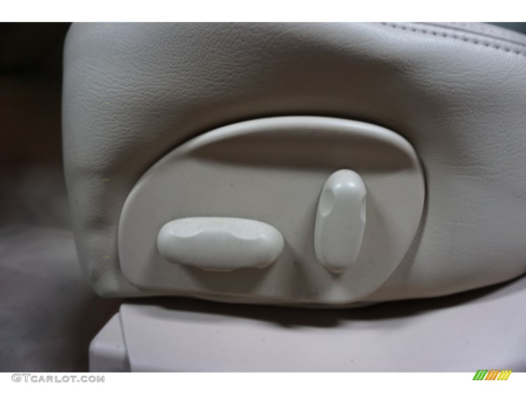 2007 SRX V6 - Gold Mist / Cashmere photo #26