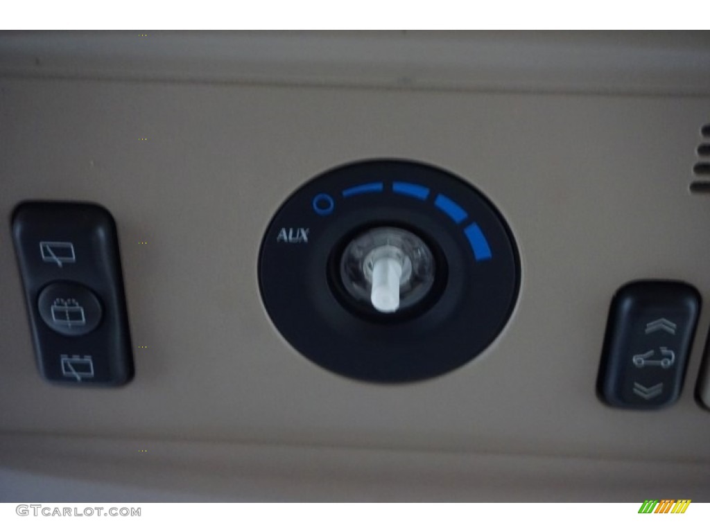 2007 SRX V6 - Gold Mist / Cashmere photo #47