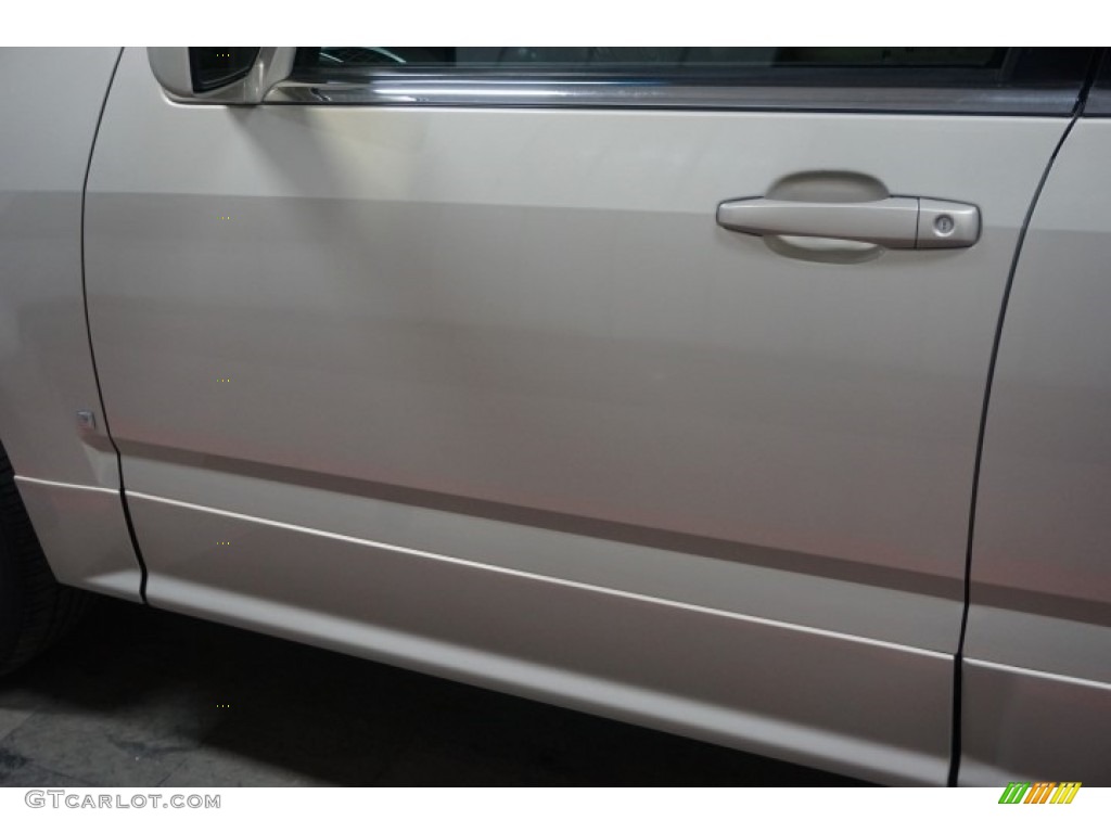2007 SRX V6 - Gold Mist / Cashmere photo #80