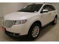 2014 White Platinum Metallic Tri-Coat Lincoln MKX FWD  photo #2