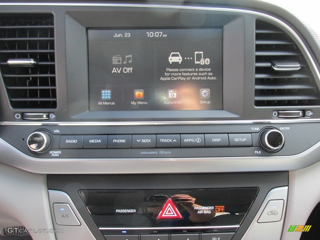 2017 Elantra SE - Black / Gray photo #25