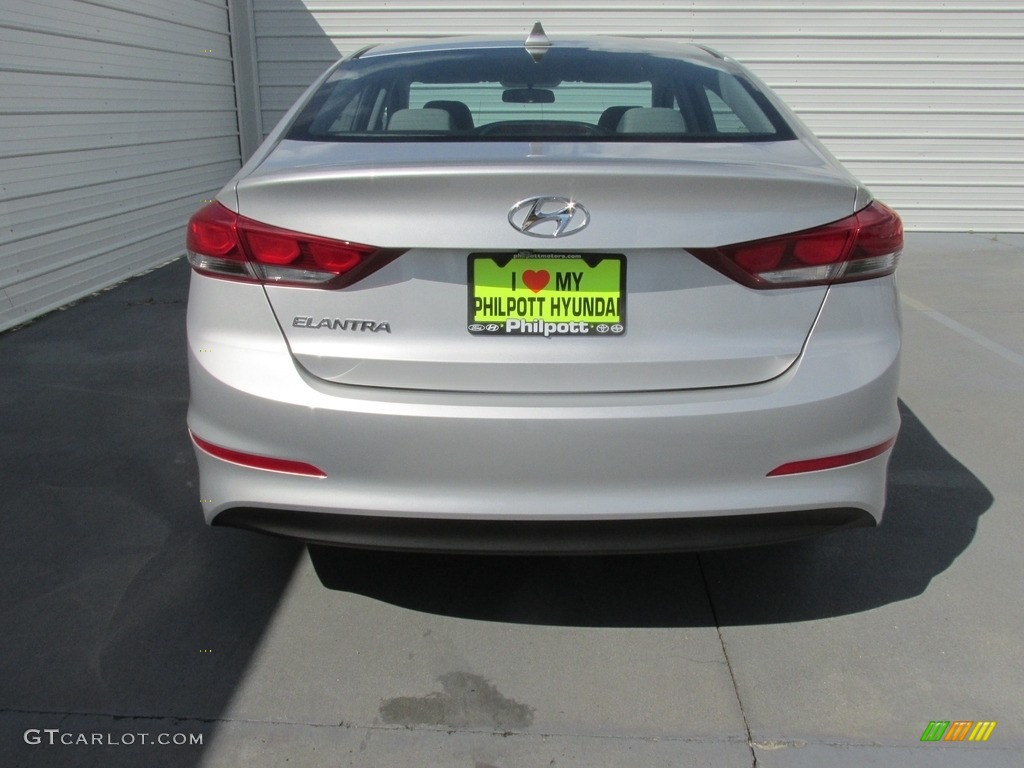 2017 Elantra SE - Silver / Gray photo #5