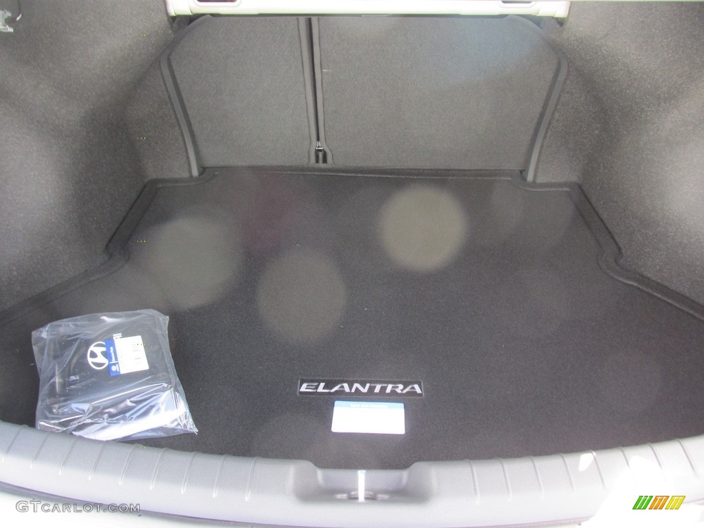 2017 Elantra SE - Silver / Gray photo #15
