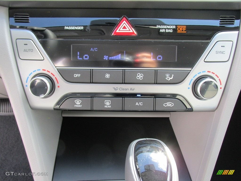 2017 Elantra SE - Silver / Gray photo #26