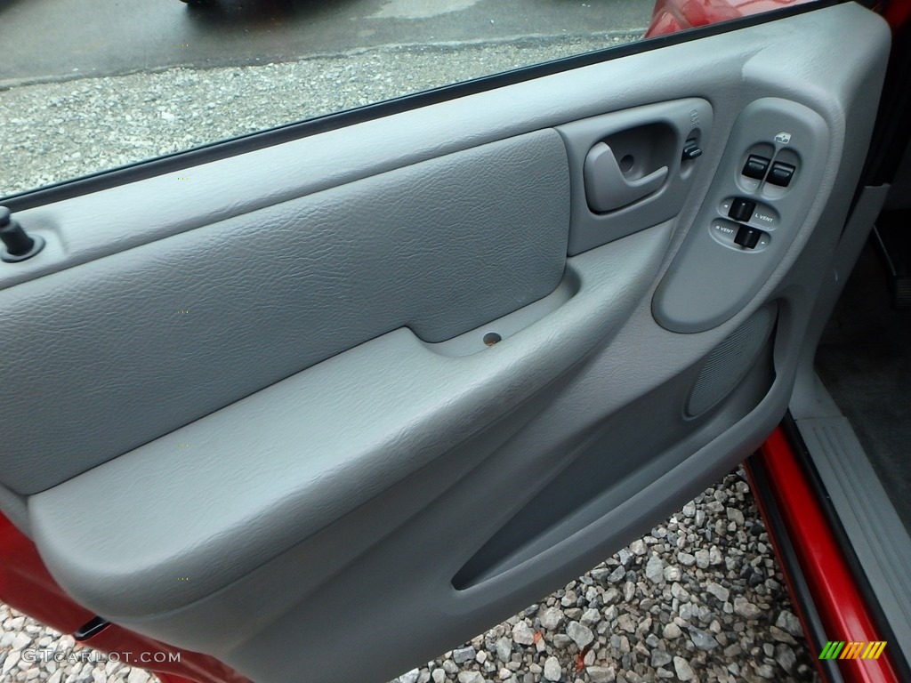 2007 Grand Caravan SXT - Inferno Red Crystal Pearl / Medium Slate Gray photo #12