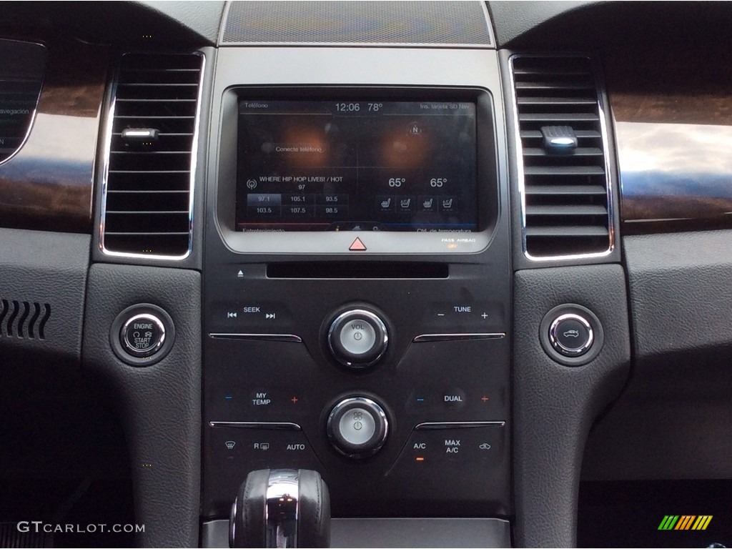 2015 Taurus Limited - Ingot Silver Metallic / Charcoal Black photo #12