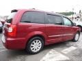 Deep Cherry Red Crystal Pearl - Town & Country Touring Photo No. 6
