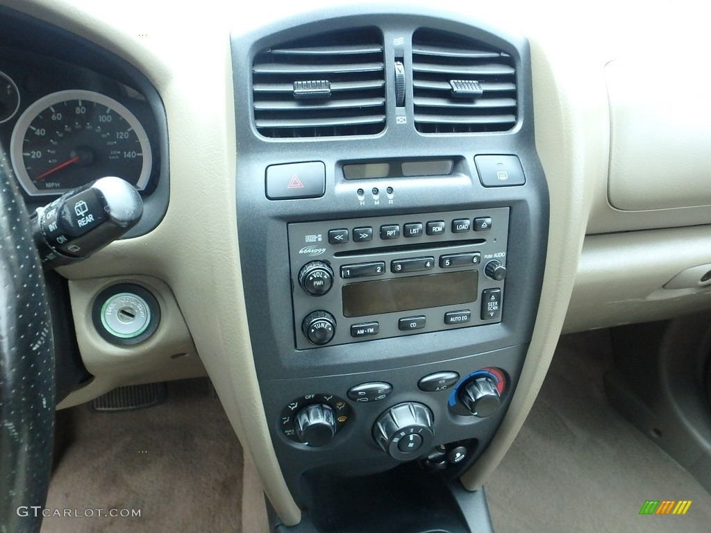2005 Santa Fe GLS 4WD - Nordic White / Beige photo #13