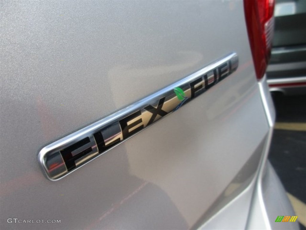 2016 Explorer XLT - Ingot Silver Metallic / Ebony Black photo #6