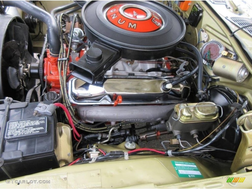 1970 Dodge Challenger 2 Door Hardtop 383 OHV 16-Valve Magnum V8 Engine Photo #113918096