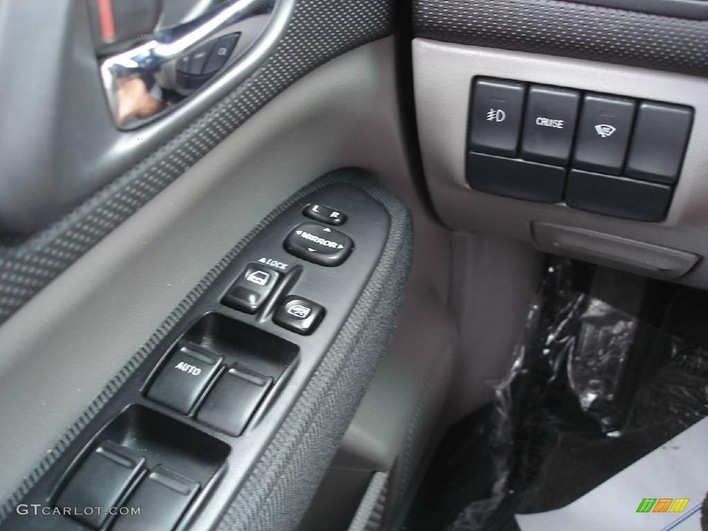2004 Forester 2.5 XT - Java Black Pearl / Black photo #11