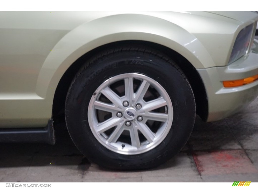 2006 Mustang V6 Premium Coupe - Legend Lime Metallic / Red/Dark Charcoal photo #47