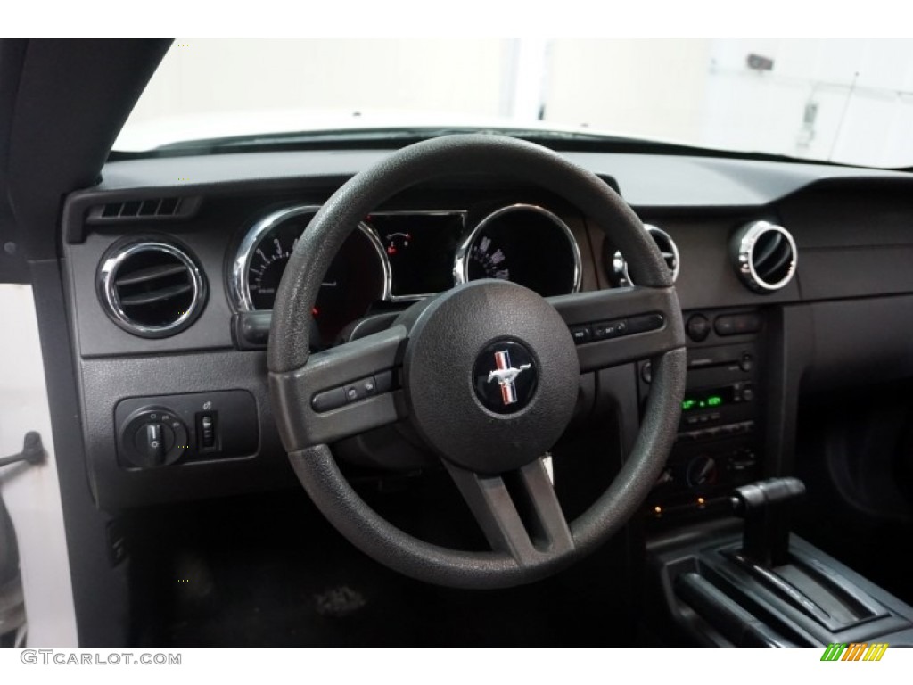 2005 Mustang V6 Premium Coupe - Performance White / Dark Charcoal photo #26