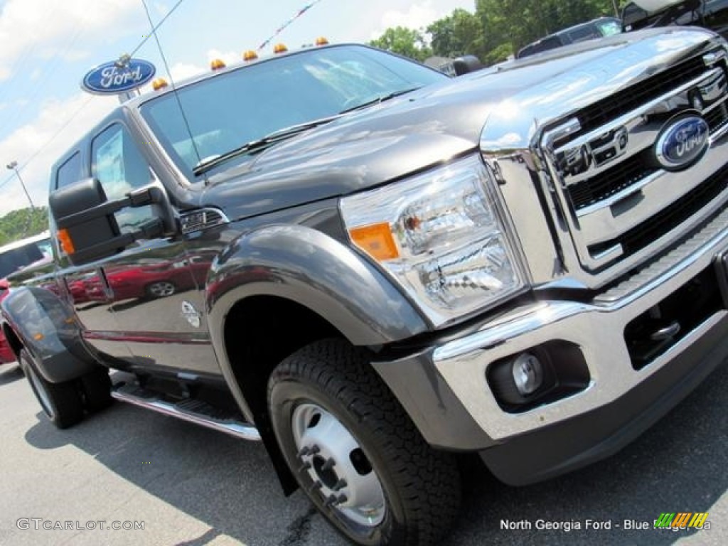 2016 F350 Super Duty XLT Crew Cab 4x4 DRW - Magnetic Metallic / Steel photo #34