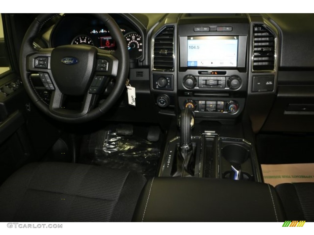 2016 F150 XLT SuperCrew 4x4 - Magnetic / Black photo #8