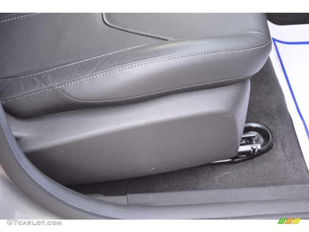 2015 Focus SE Hatchback - Tectonic Metallic / Charcoal Black photo #26