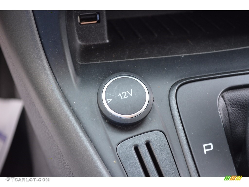 2015 Focus SE Hatchback - Tectonic Metallic / Charcoal Black photo #31