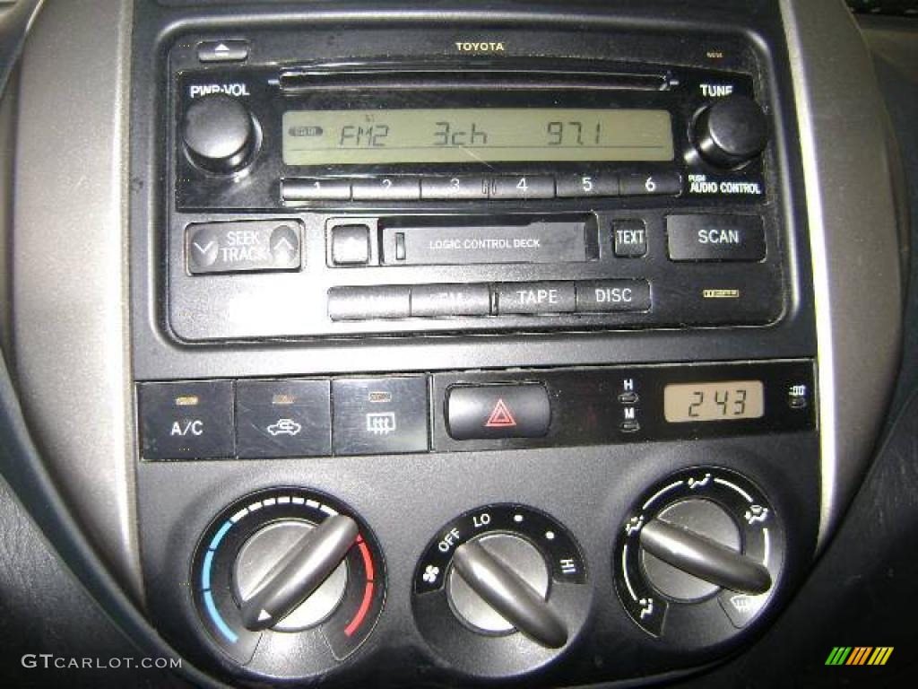 2004 RAV4  - Titanium Metallic / Dark Charcoal photo #16