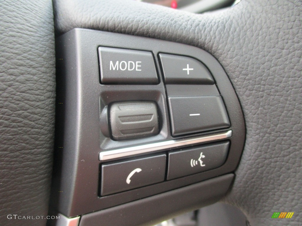 2017 BMW X3 xDrive28i Controls Photo #113947267