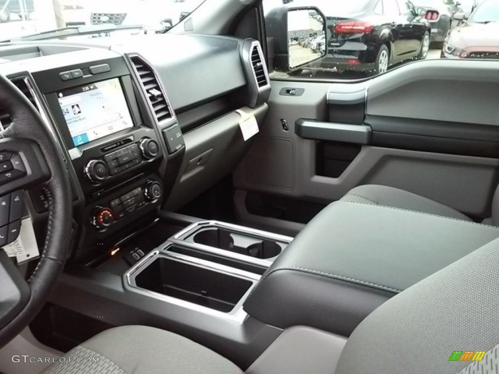 2016 F150 XLT SuperCrew 4x4 - Shadow Black / Medium Earth Gray photo #18