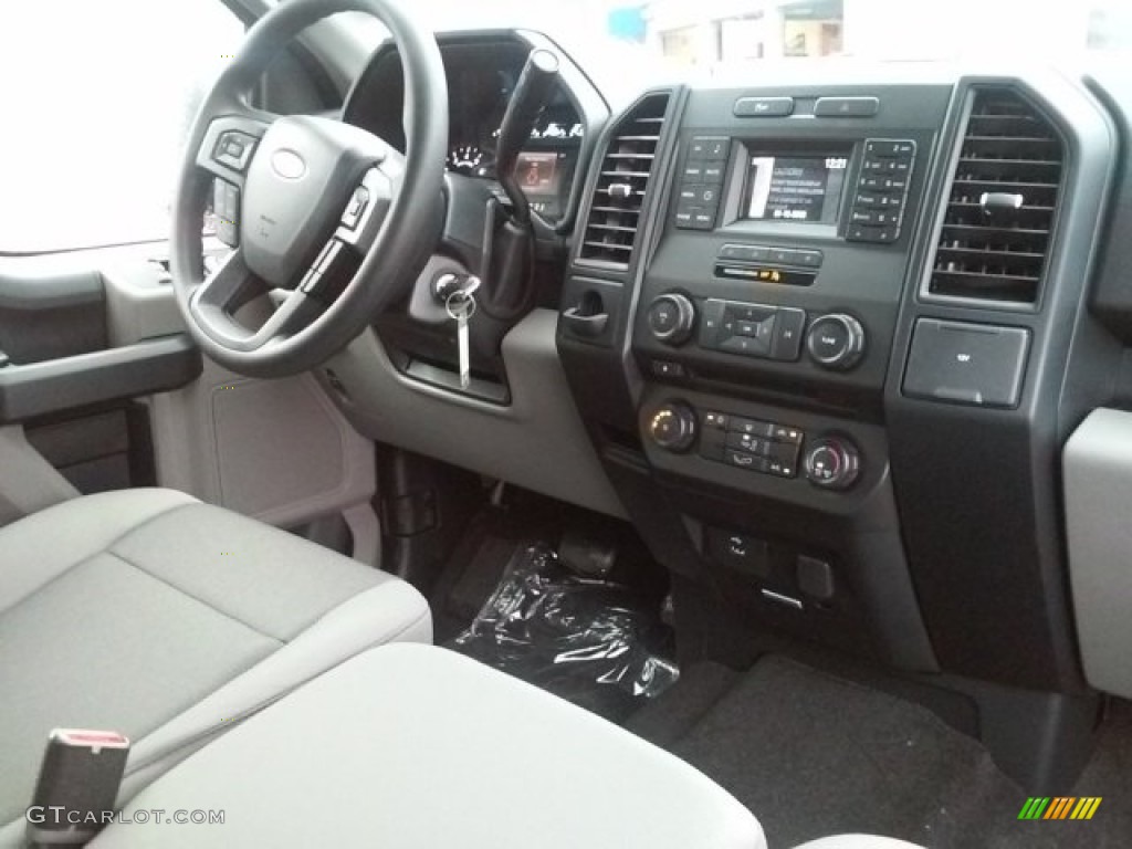 2016 F150 XL SuperCab - Shadow Black / Medium Earth Gray photo #5