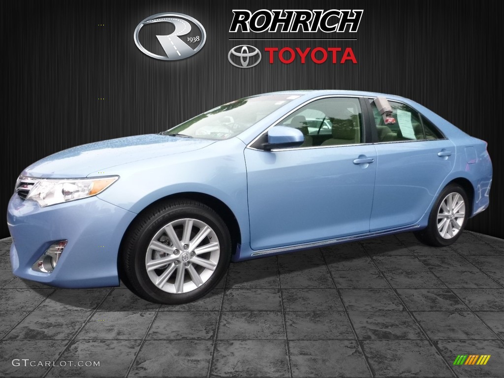 2013 Camry XLE V6 - Clearwater Blue Metallic / Ivory photo #3