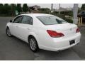 Blizzard White Pearl - Avalon Limited Photo No. 7