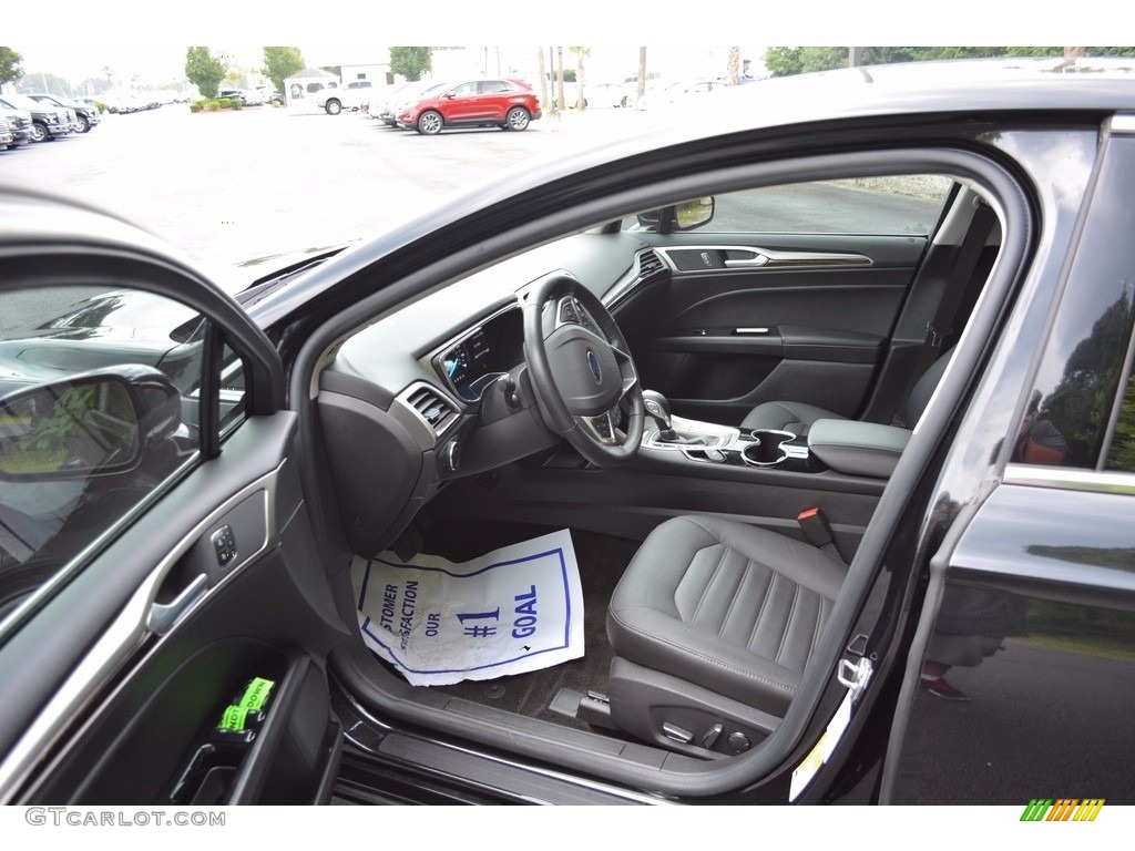 2015 Fusion SE - Tuxedo Black Metallic / Charcoal Black photo #19