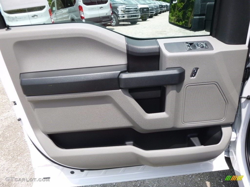 2016 F150 XL Regular Cab 4x4 - Oxford White / Medium Earth Gray photo #14