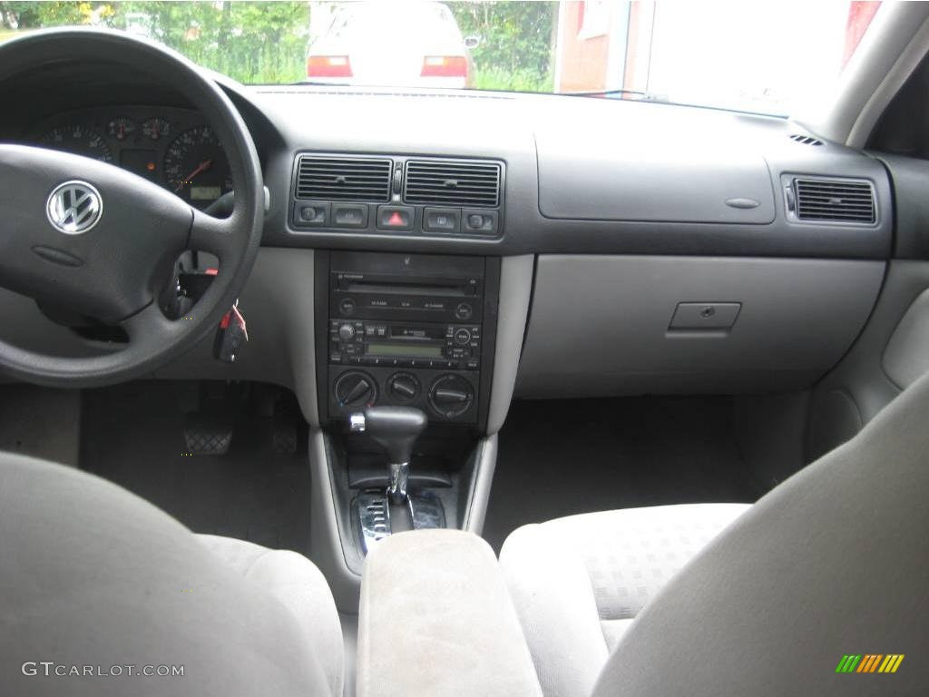 2001 Golf GLS 1.8T 4 Door - Black / Grey photo #5