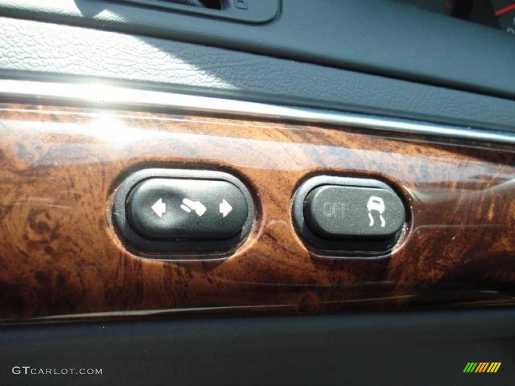 2004 Grand Marquis GS - Silver Birch Metallic / Light Flint photo #12