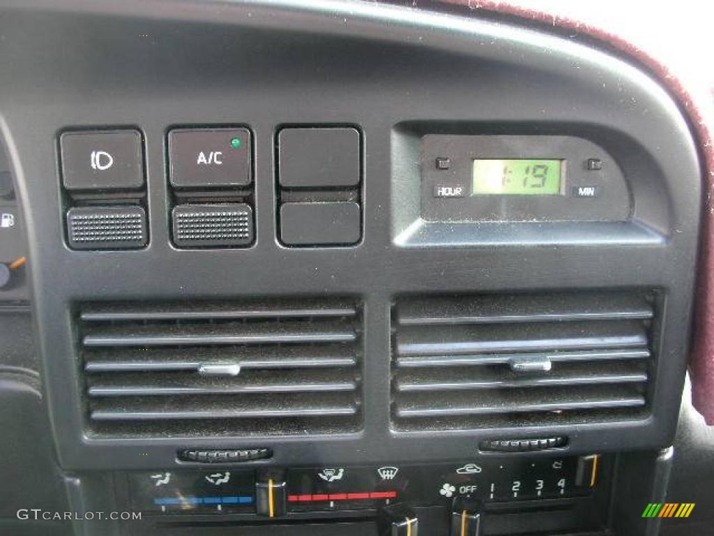 1994 Mercury Capri XR2 Convertible Controls Photo #11397422