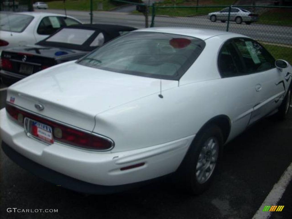 1996 Riviera Supercharged Coupe - Bright White / Adriatic Blue photo #5