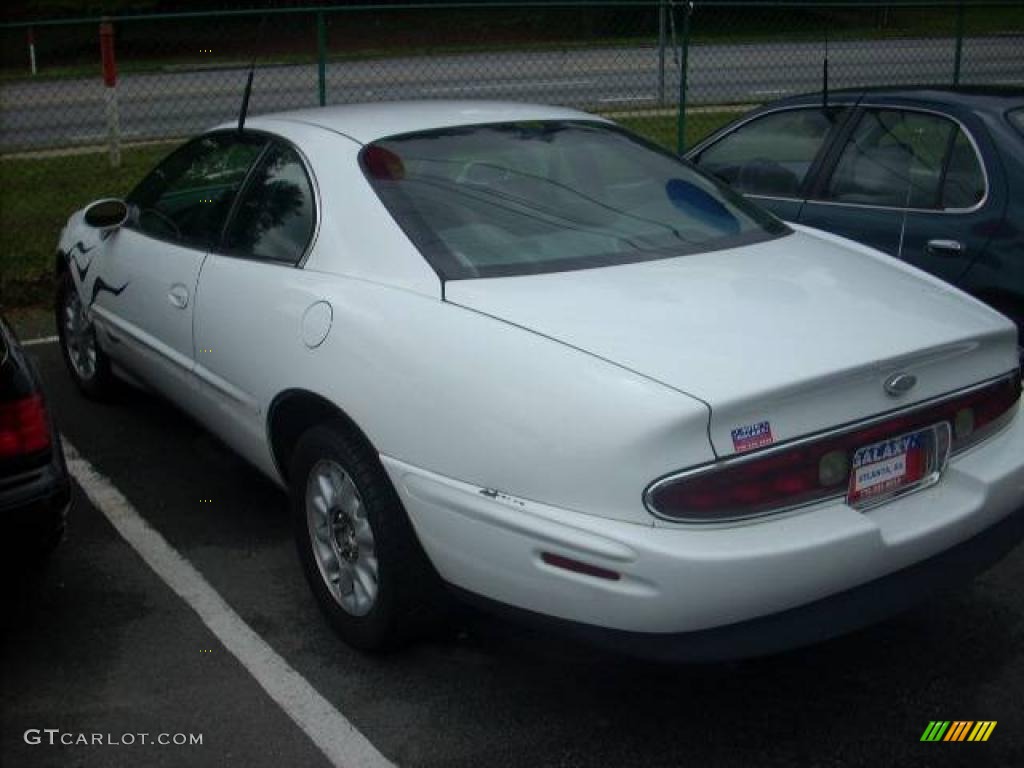 1996 Riviera Supercharged Coupe - Bright White / Adriatic Blue photo #6