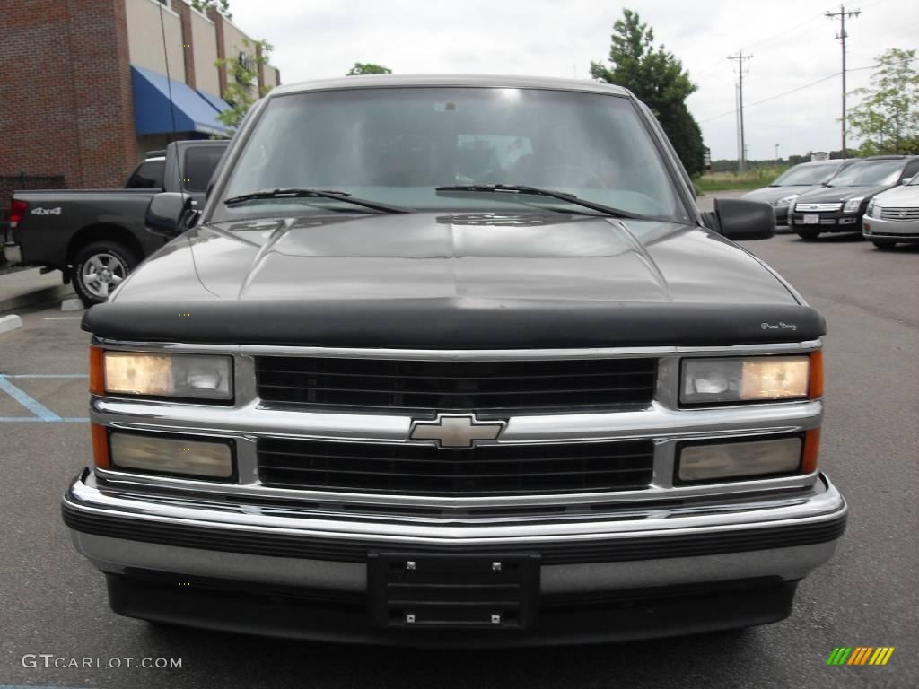 1998 Suburban C1500 LT - Medium Beige Mystique Metallic / Gray photo #3