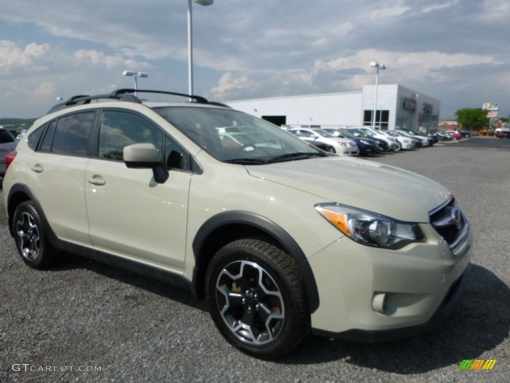 2014 XV Crosstrek 2.0i Limited - Desert Khaki / Black photo #1