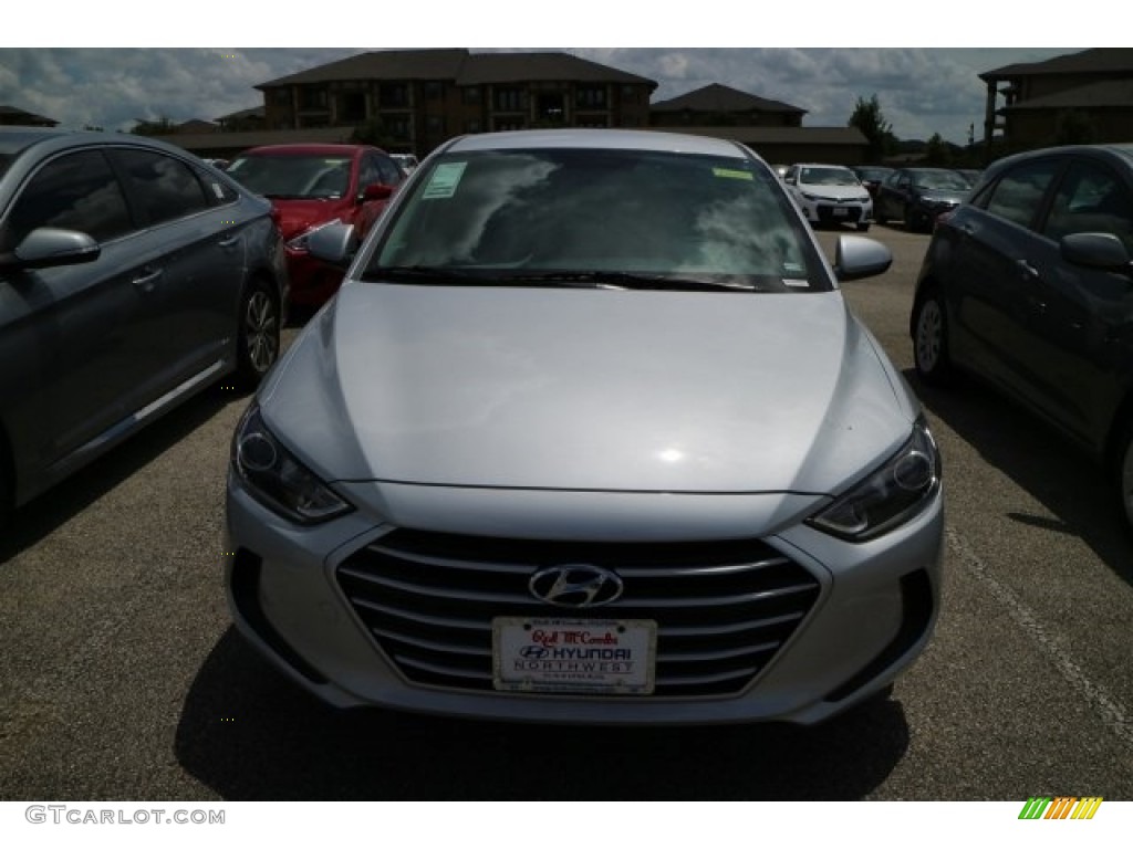 2017 Elantra SE - Silver / Gray photo #2