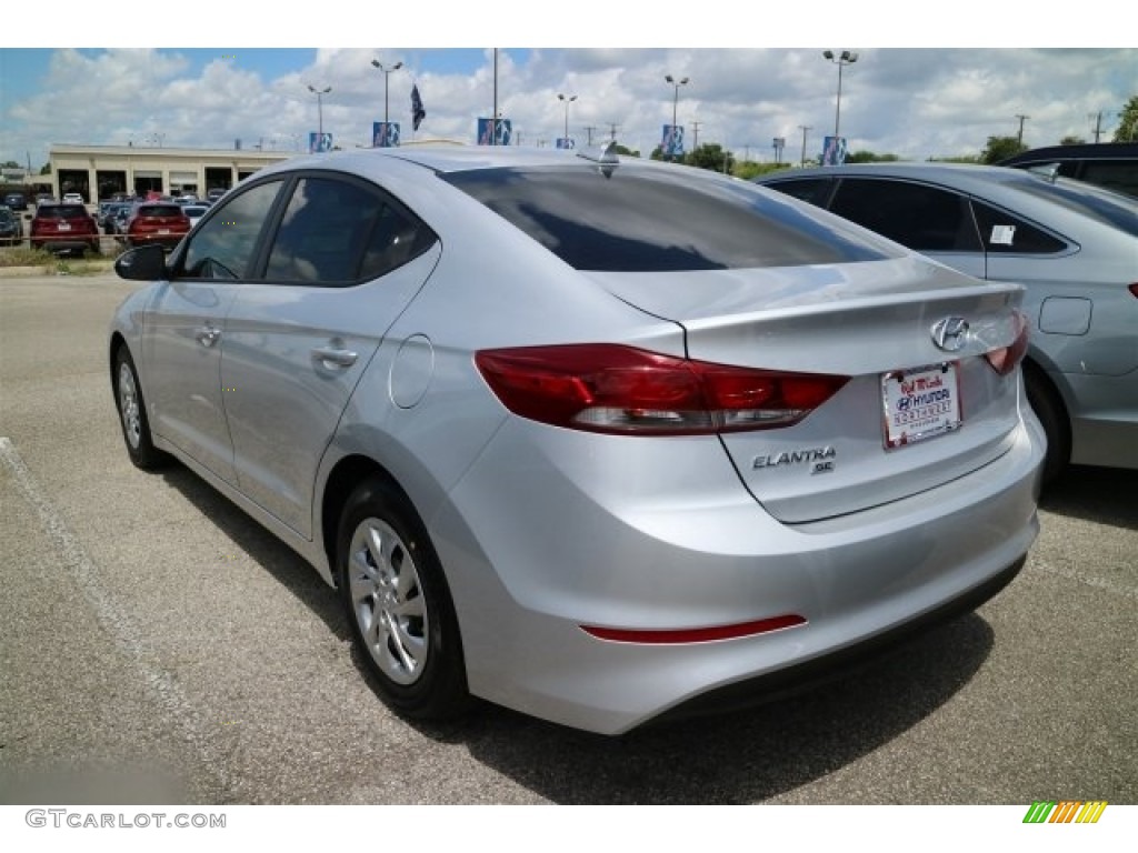 2017 Elantra SE - Silver / Gray photo #5