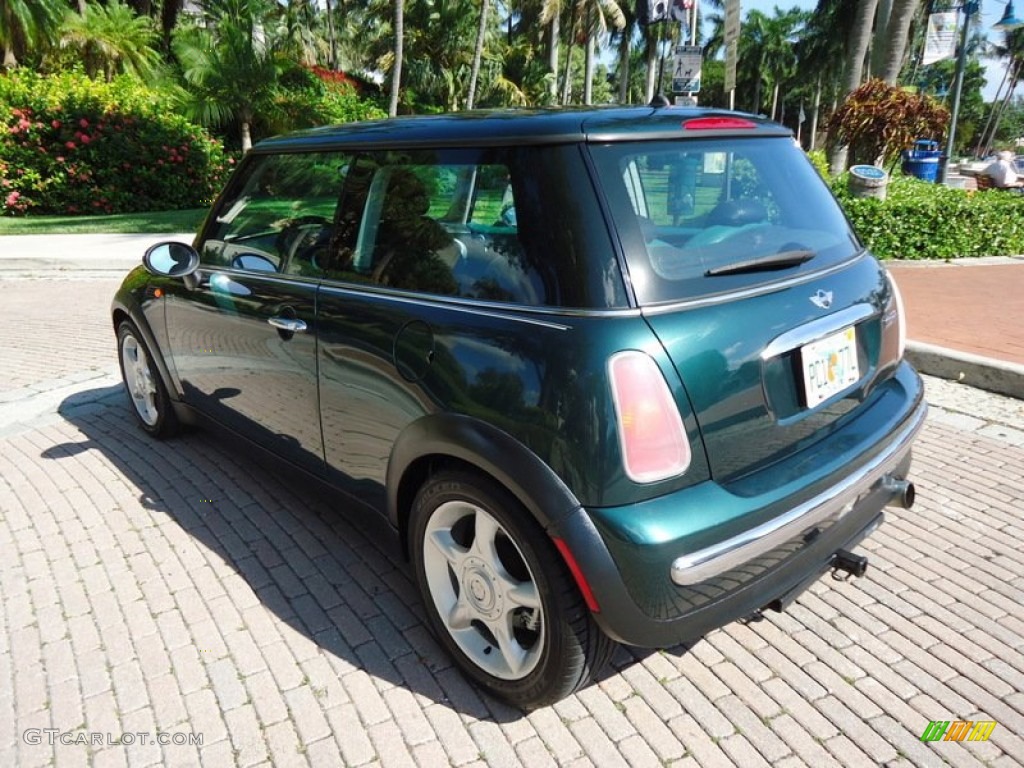 2002 Cooper Hardtop - British Racing Green Metallic / Emerald Green photo #18