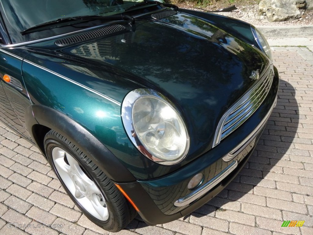 2002 Cooper Hardtop - British Racing Green Metallic / Emerald Green photo #27