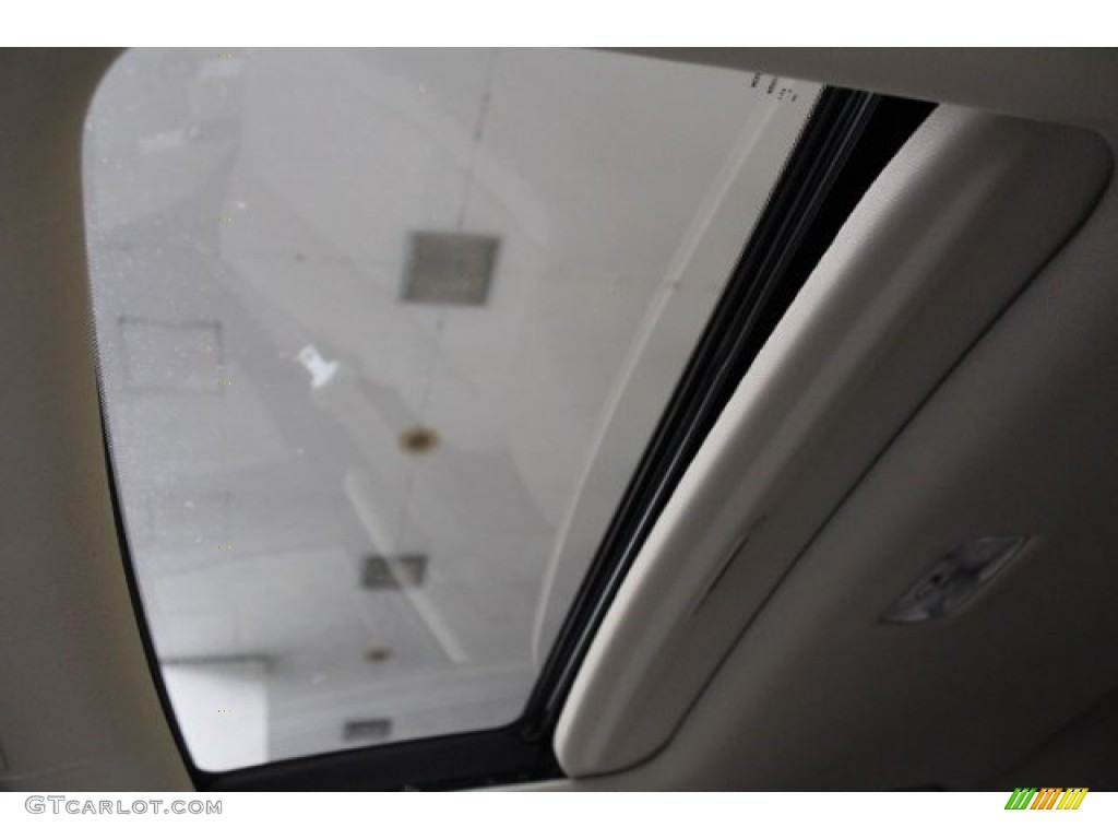 2016 CR-V Touring - White Diamond Pearl / Beige photo #25