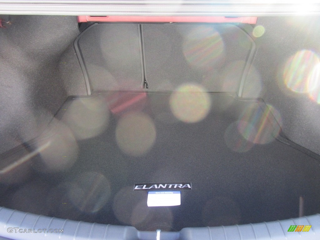 2017 Elantra SE - Red / Gray photo #15