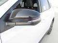 Super White - RAV4 SE Photo No. 12